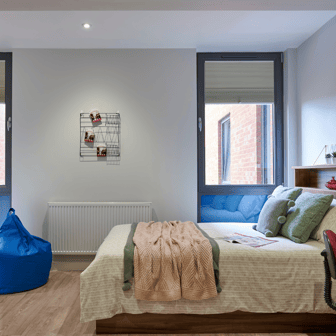 Deluxe Studio - Image 3